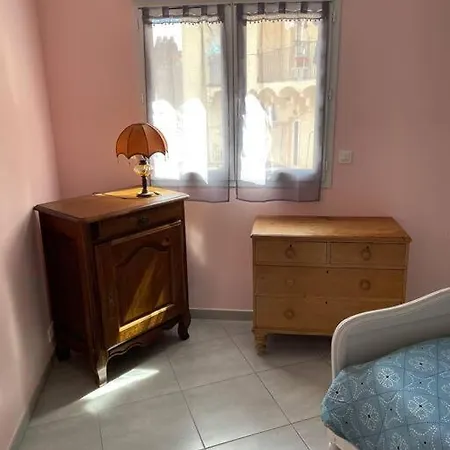 Du Port Apartment
